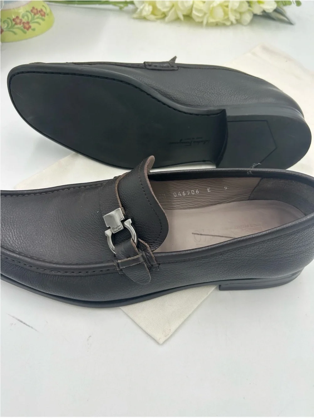Men’s Salvatore, Ferragamo Gancini pebble grain loafers size 9E made in Italy
